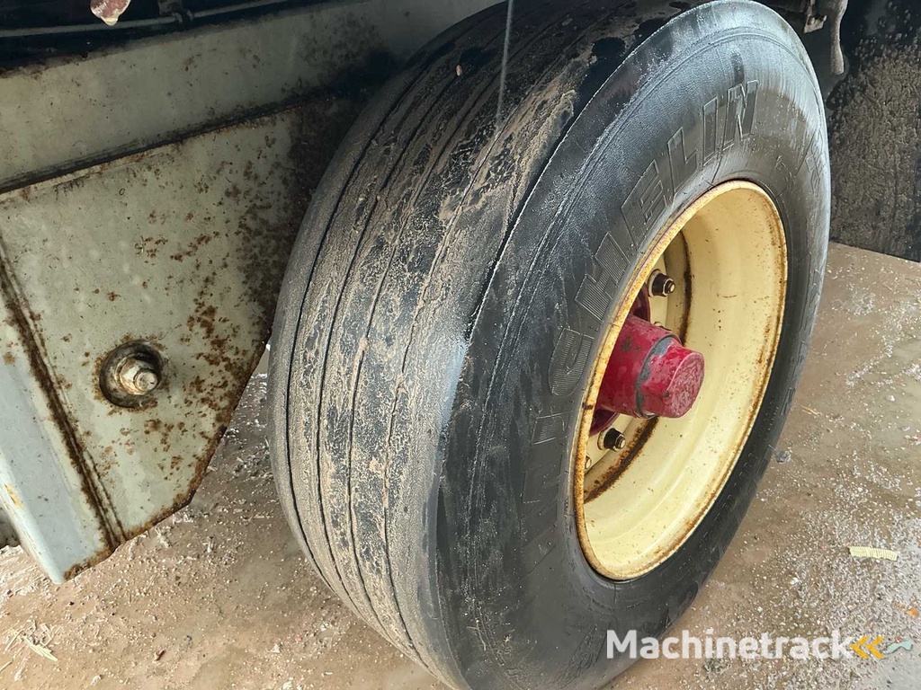 1985 Burg BPDA 88-16 (BURA 100L UITV. PAL Oplegger