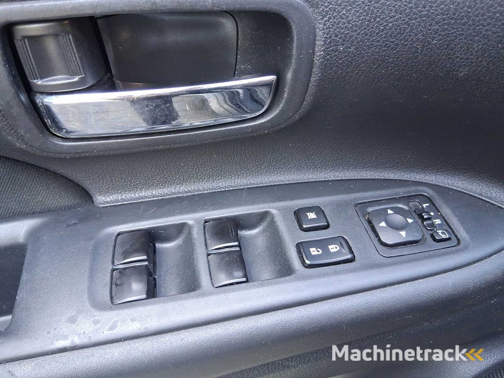 Mitsubishi Outlander 2.0 Business Edition Car 2015 | 6-ZST-57