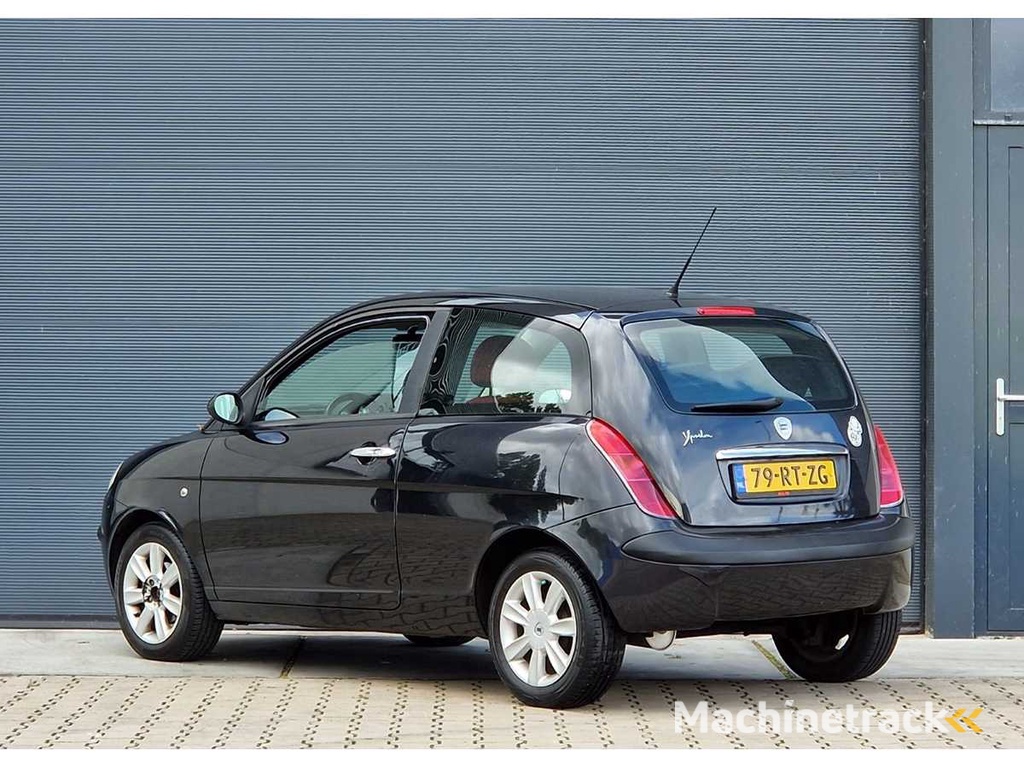 Lancia - 2005 - Ypsilon - 1.2-16V Oro - 79-RT-ZG