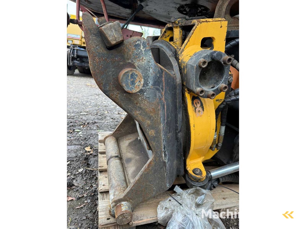 Engcon - 2011 - EC20B-CW30 - Tiltrotator