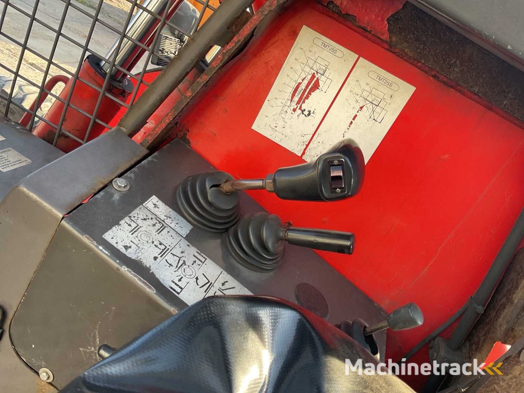 2011 Manitou TNT25S Meeneemheftruck