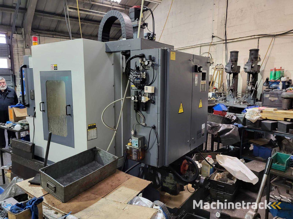 2012 Leadwell V-20i CNC Universal-Bearbeitungszentrum