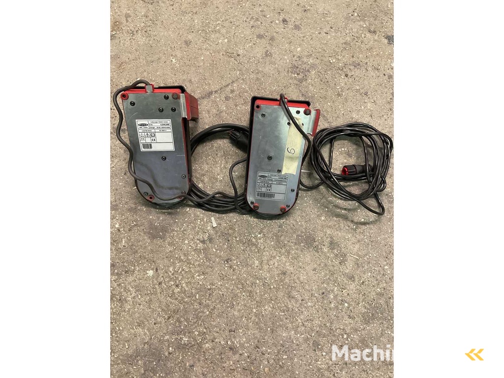 Fronius - TR2200-FM Universal Fußfernregler (2x)