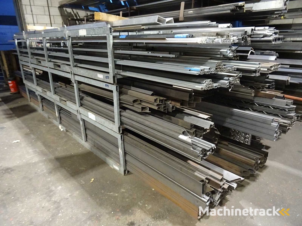 Jansen/ Forster - Charge von Stahlprofilen