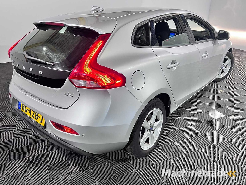Volvo V40 1.6 D2 Momentum, HG-428-J