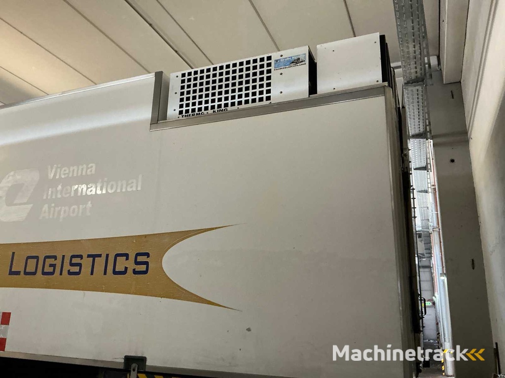 2001 Mercedes-Benz WBC22 Catering Vrachtwagen