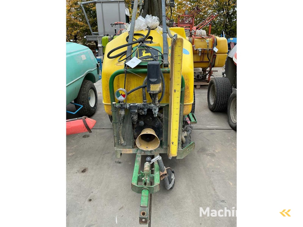 John Deere 315 Anhängespritze