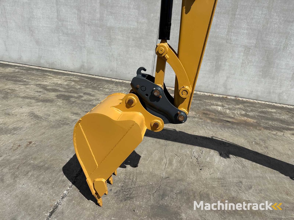 Caterpillar - 2018 - 305.5E2 - Midi Excavator