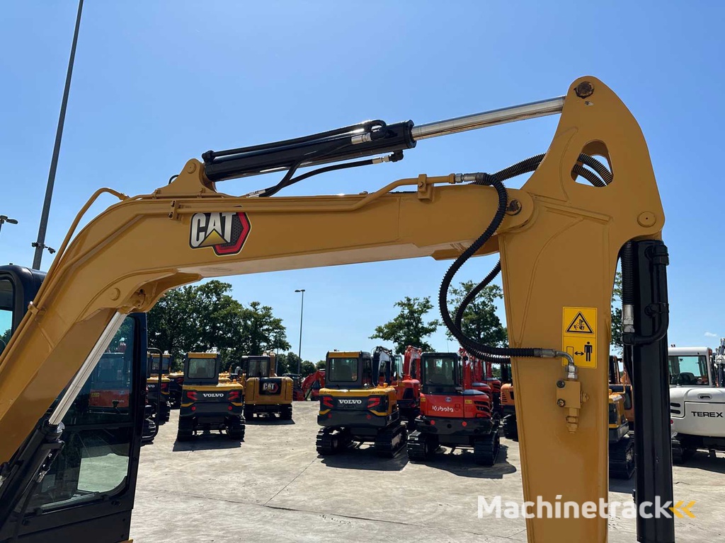 Caterpillar - 2018 - 305.5E2 - Midi Excavator