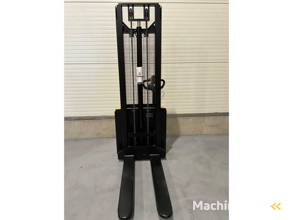 2025 RTE WS15H 3.5 meter Stacker