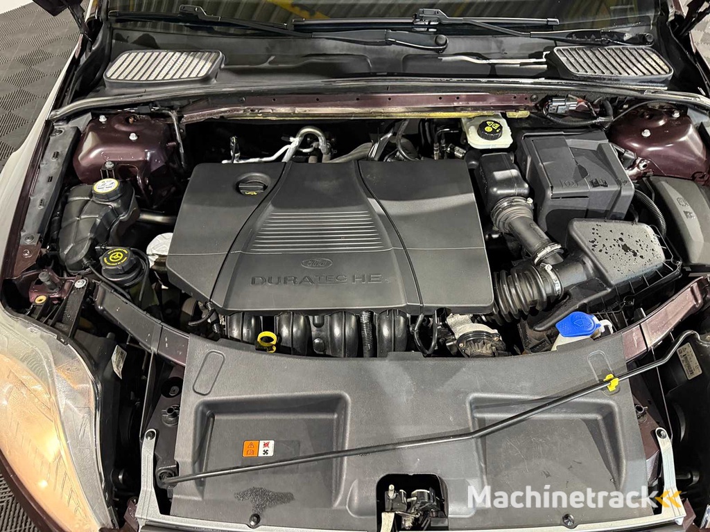 Ford Mondeo Wagon 2.0-16V Limited, 93-LFJ-8