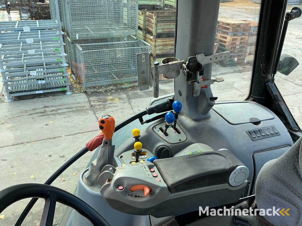 Deutz-Fahr Agrotron M640 Tractor