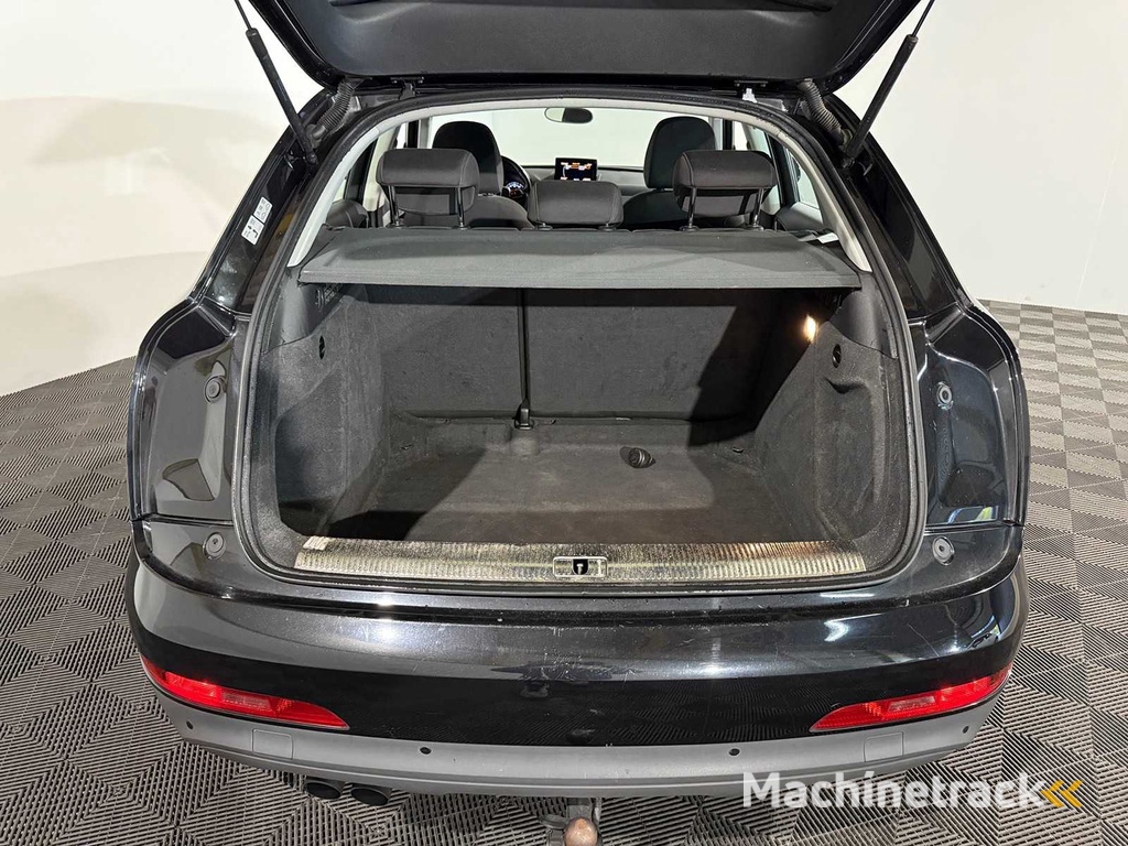 Audi Q3  2.0 TFSI q. Pro Line, 19-XDP-6