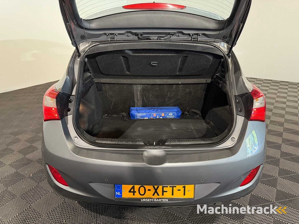 Hyundai i30 1.6 GDI i-Catcher, 40-XFT-1