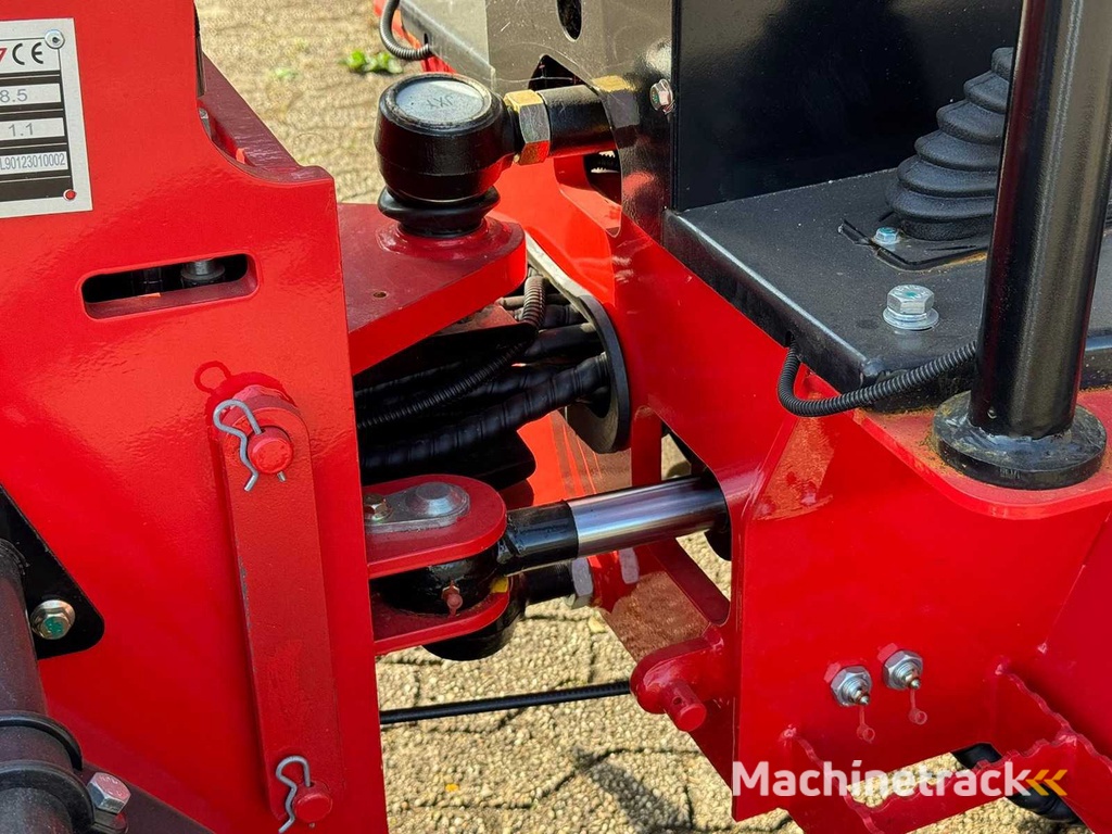 2024 Stahlworks R906 Shovel