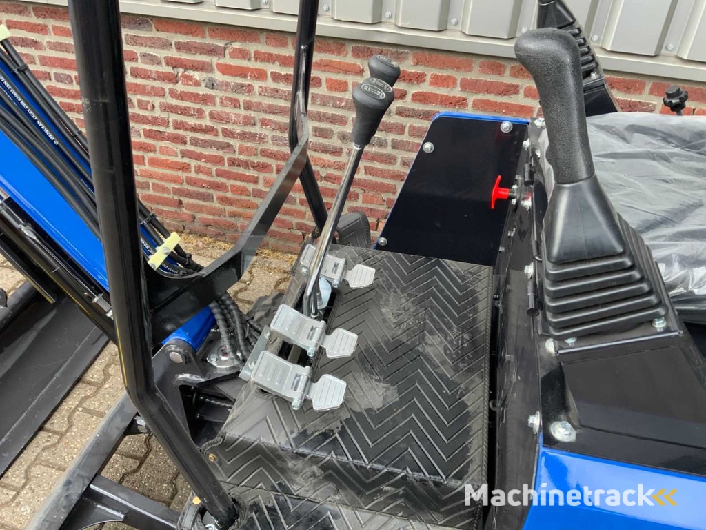 UF Equipment - 2025 - NM-E15 - Minigraafmachine