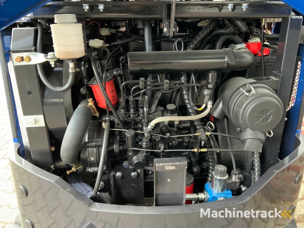 UF Equipment - 2025 - NM-E15 - Minigraafmachine