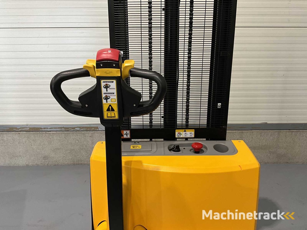 2025 RTE WS15H 3.0 meter Stacker