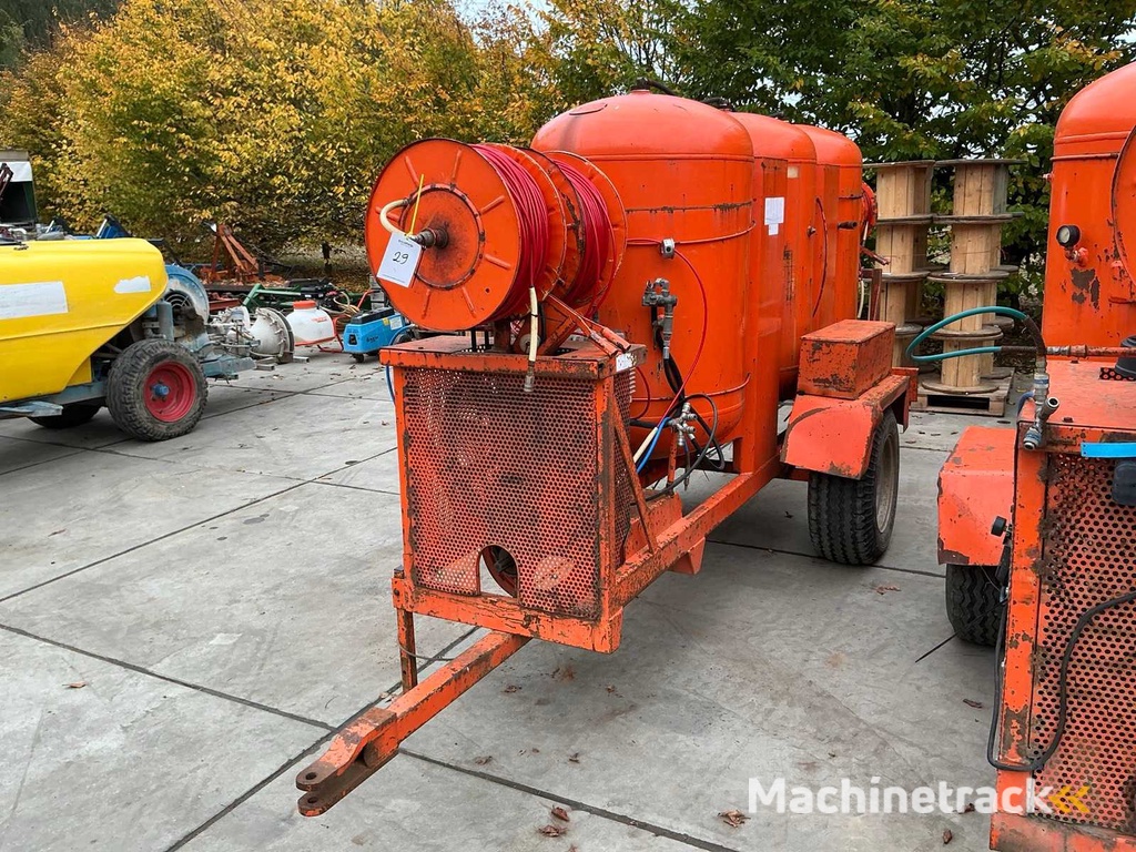 B.A.B. Kompressor zum Beschneiden