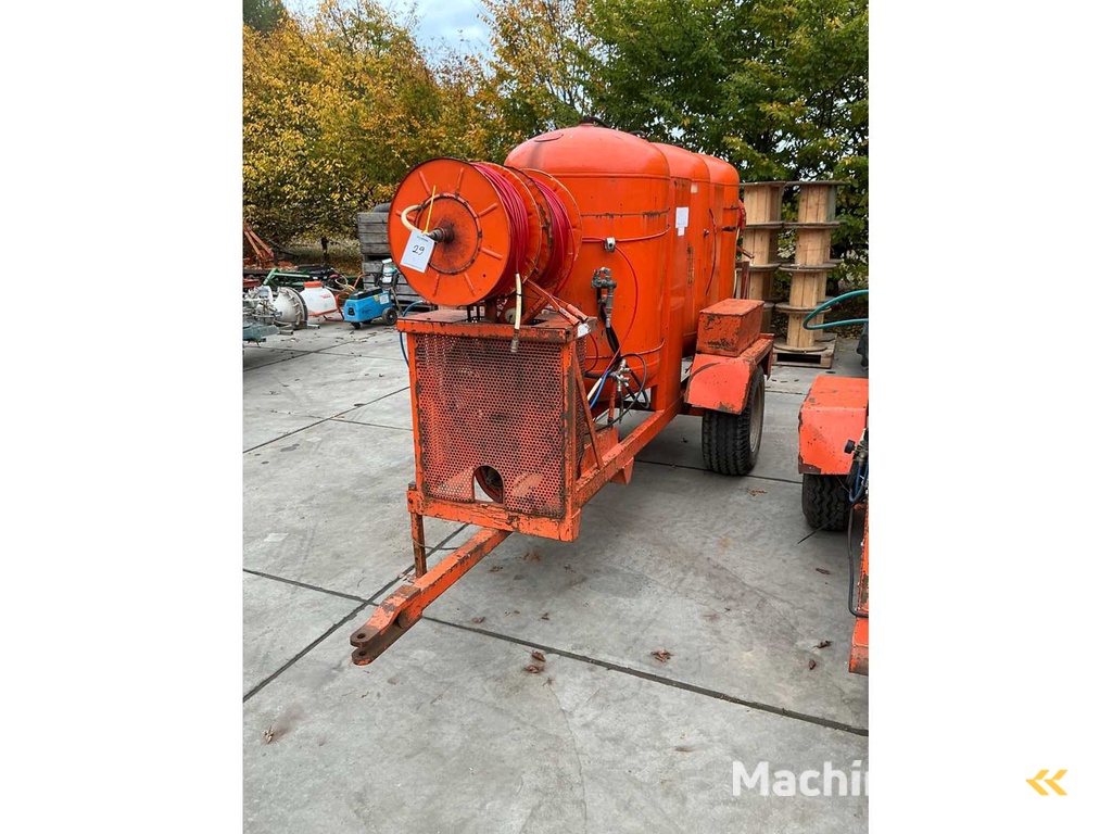 B.A.B. Kompressor zum Beschneiden