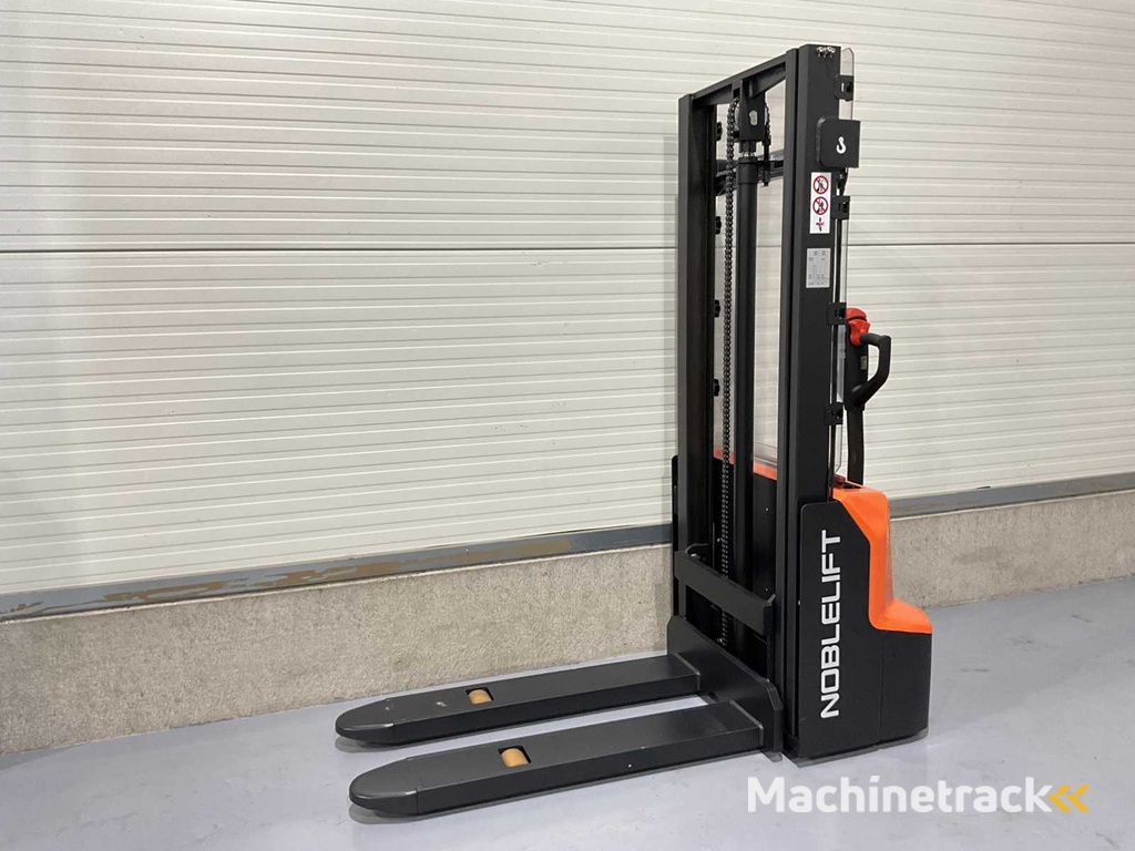 2025 Noblelift 2.9 meter Stacker