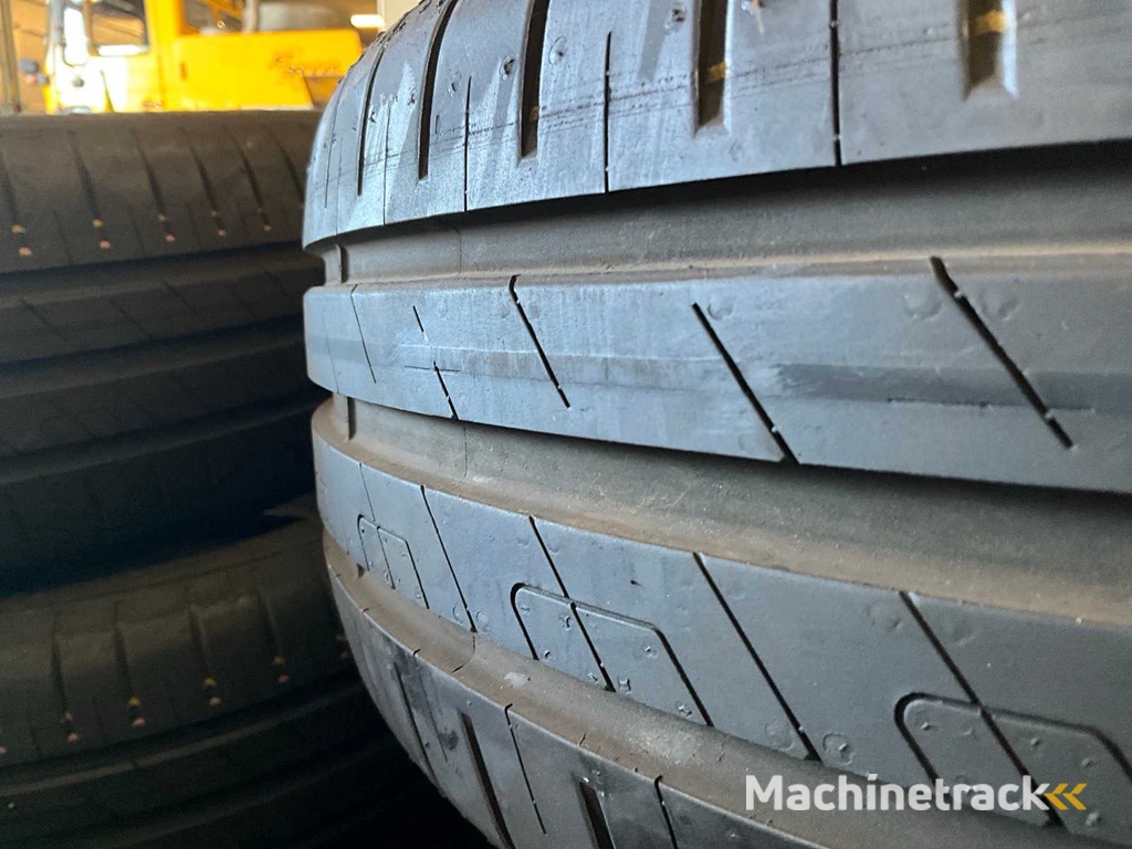 Goodyear/Michelin Efficient Grip 195/55R16 Car Tyres Year 2024-2025 (24x)