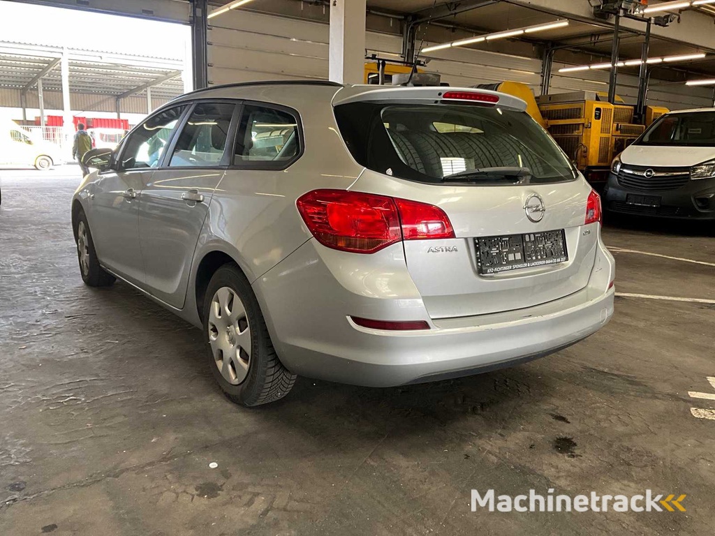 Opel Astra Auto