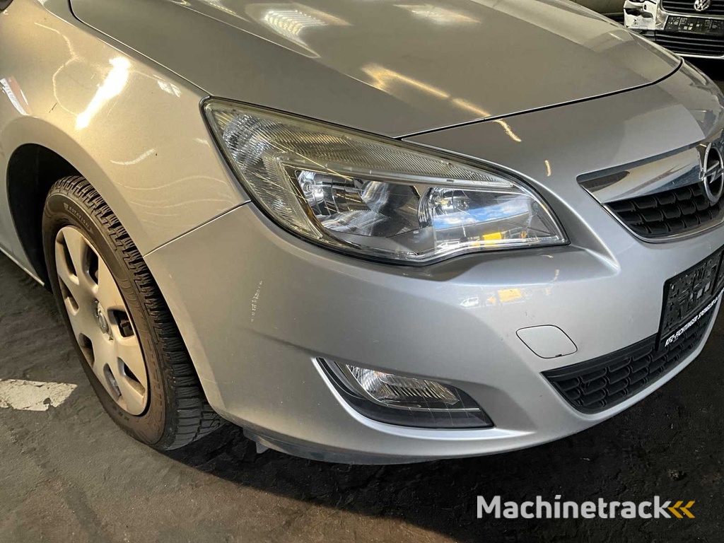 Opel Astra Auto