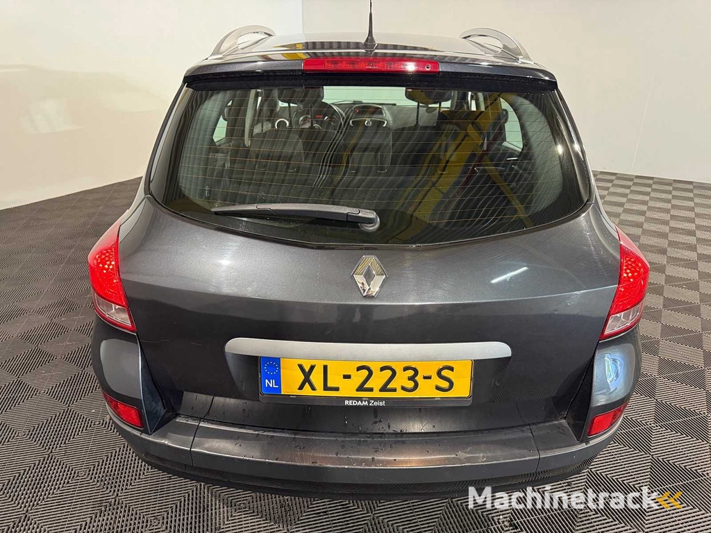 Renault Clio Estate 1.2-16V Special Line, XL-223-S