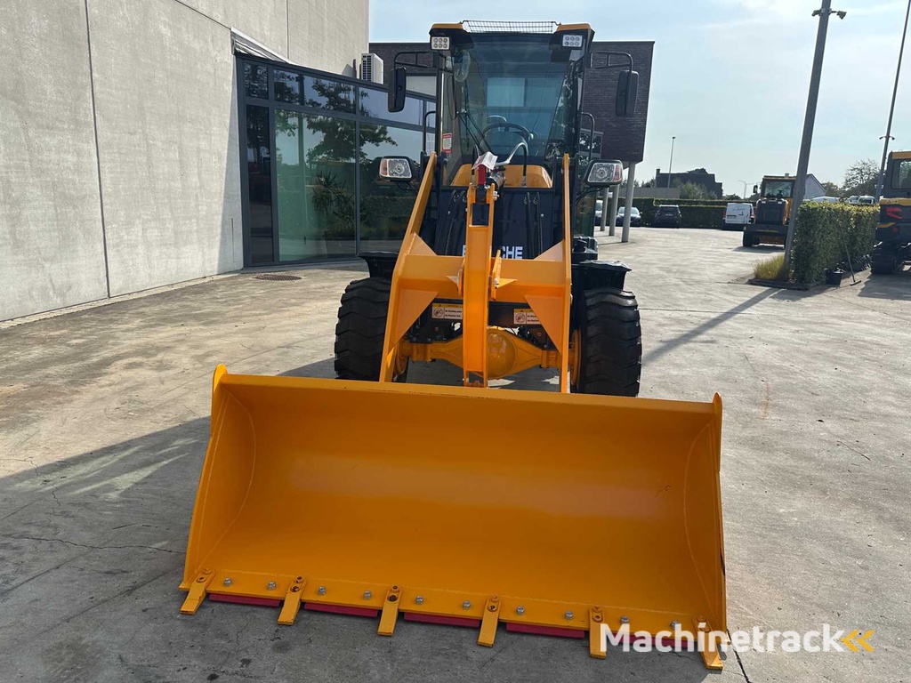 Blanche - 2025 - TW36 - Shovel