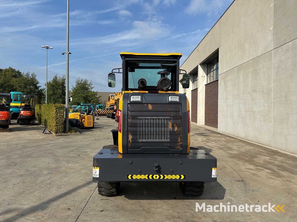 Blanche - 2025 - TW36 - Shovel