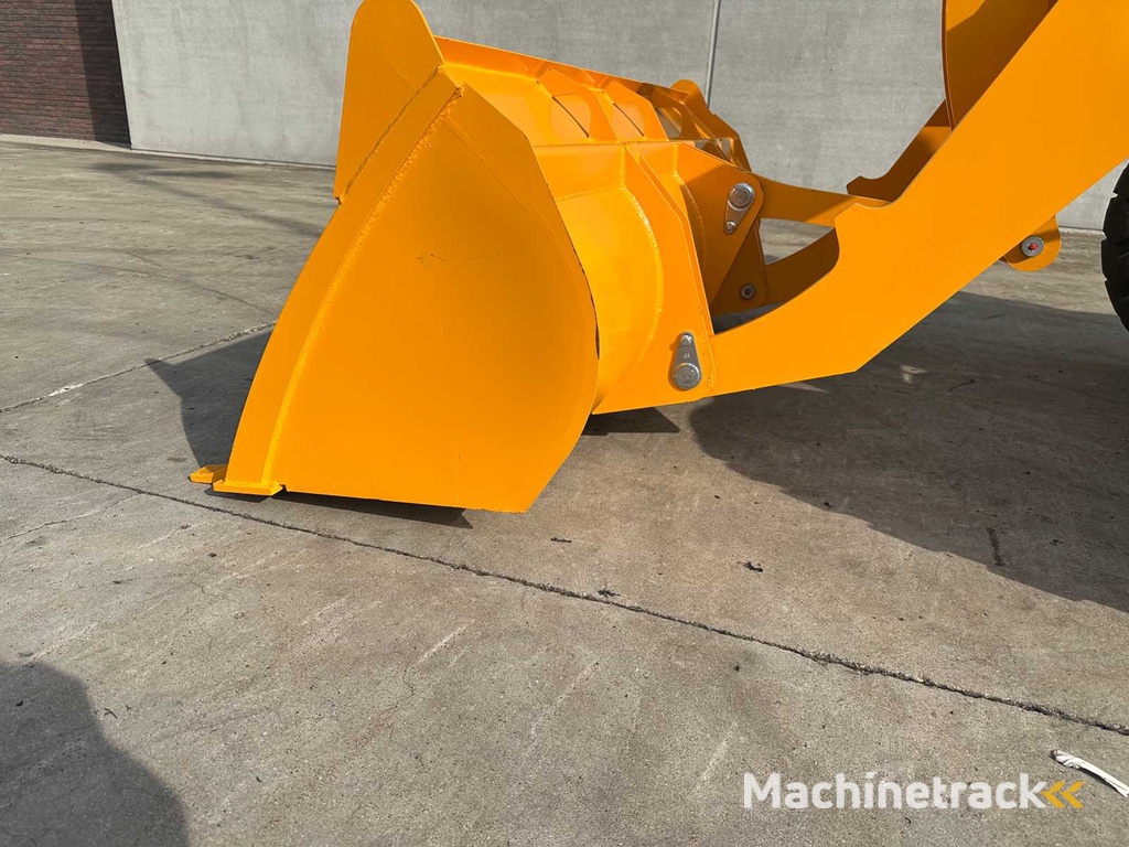 Blanche - 2025 - TW36 - Shovel