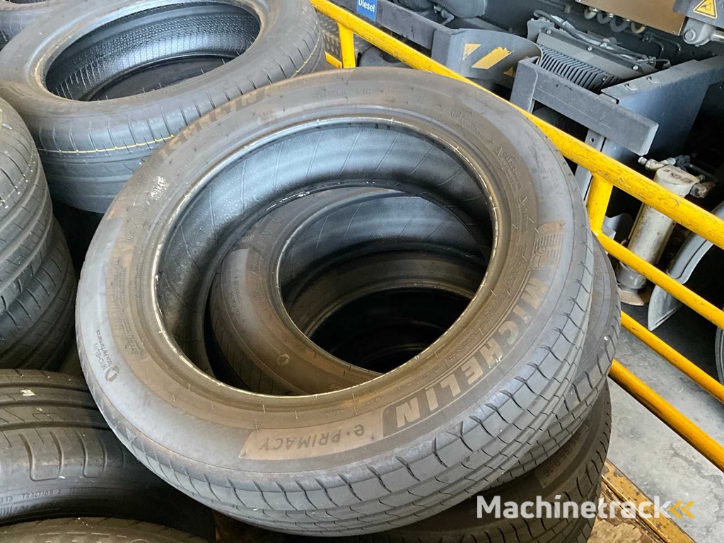 Goodyear Efficient Grip 195/55R16 Car Tyre Year 2025 (24x)