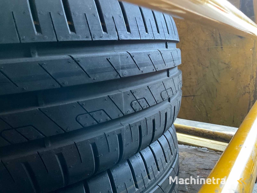 Goodyear Efficient Grip 195/55R16 Car Tyre Year 2025 (24x)