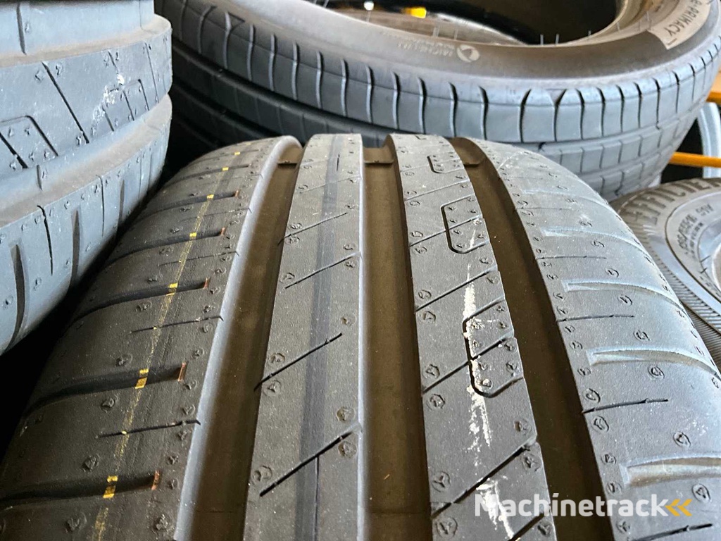 Goodyear Efficient Grip 195/55R16 Car Tyre Year 2025 (24x)