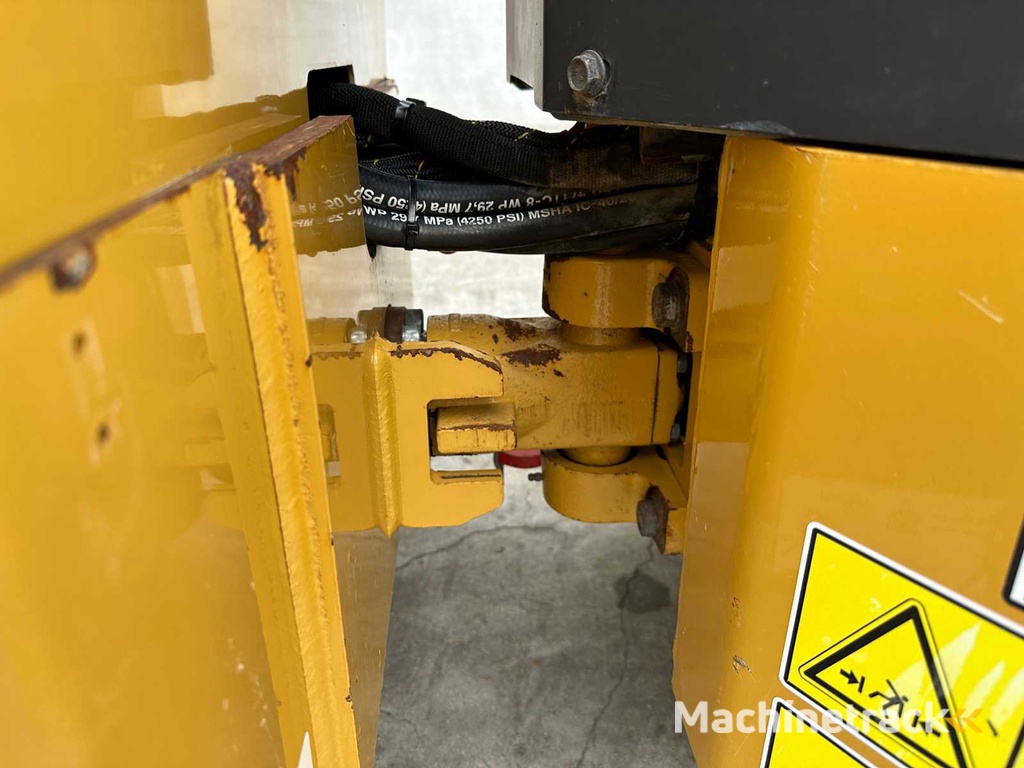 Caterpillar - 2018 - CB14B - Duowals