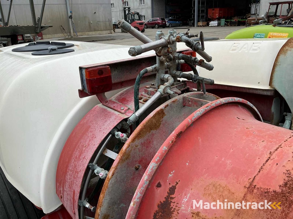 B.A.B. Anhängespritze