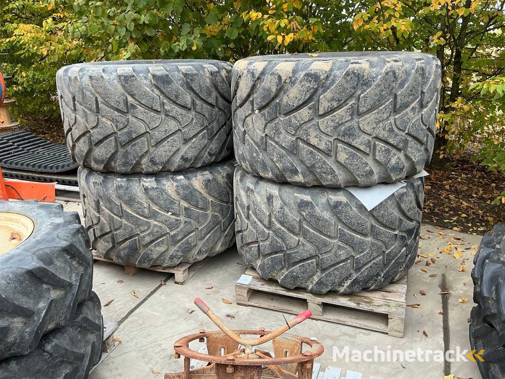 Mitas Agriterra 02 Agri aanhangerbanden met velg (4x)