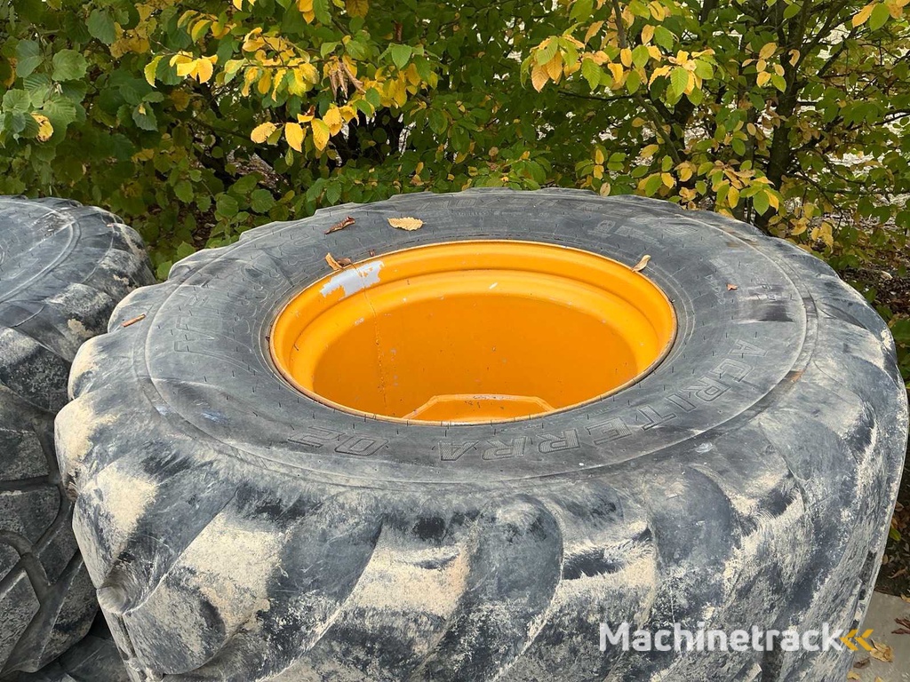 Mitas Agriterra 02 Agri aanhangerbanden met velg (4x)