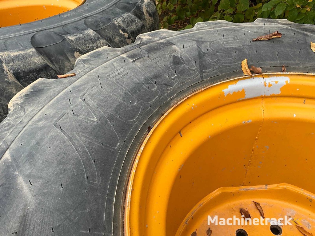 Mitas Agriterra 02 Agri aanhangerbanden met velg (4x)