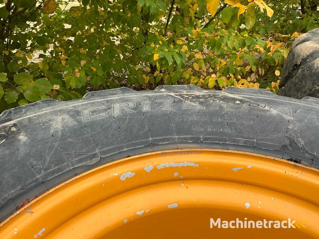 Mitas Agriterra 02 Agri aanhangerbanden met velg (4x)