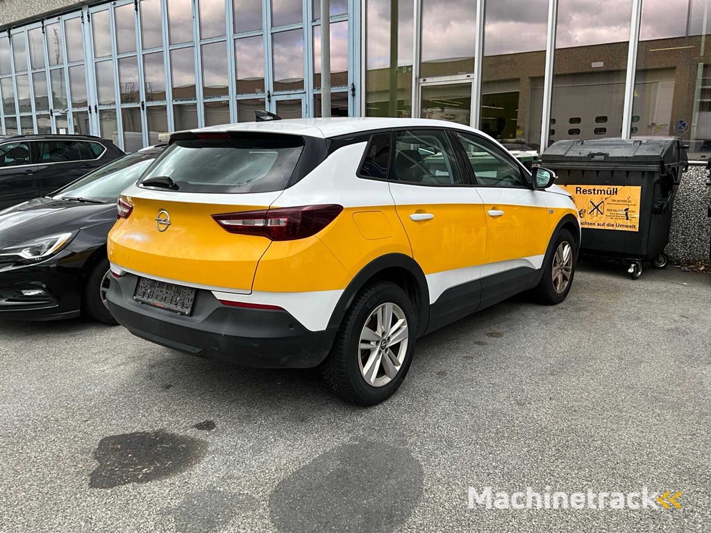 Opel Grandland Auto