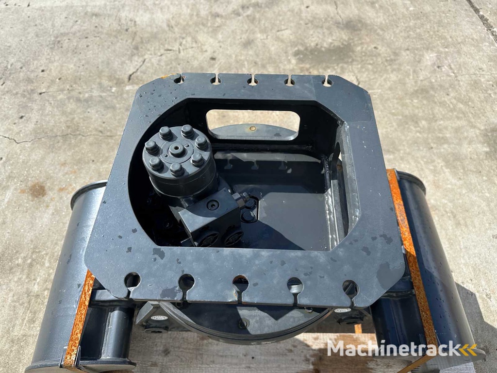 Mustang - 2024 - GRP150CH - Sorteergrijper