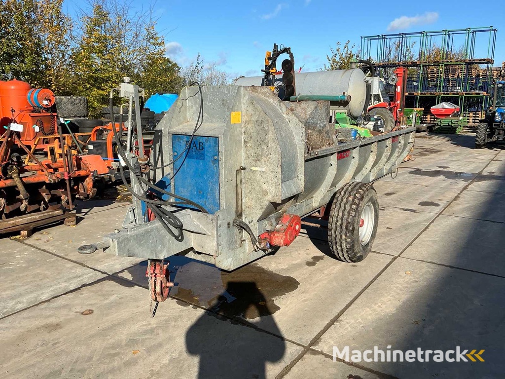 2004 Saco 301SVAT Mistwagen