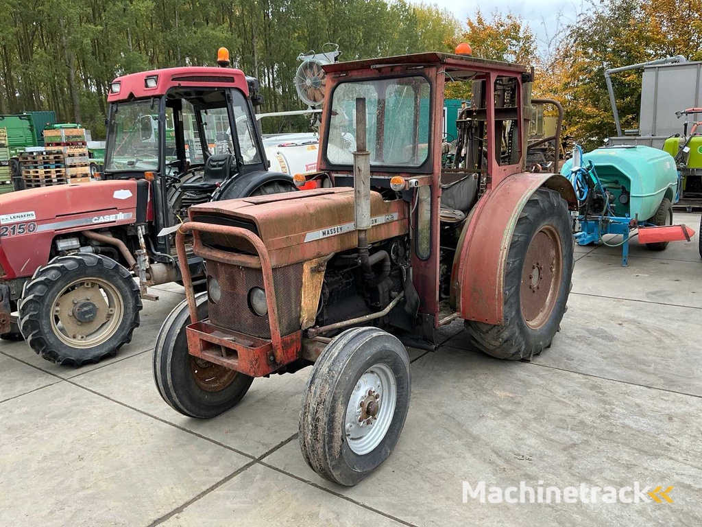 Massey Ferguson 158-8E Oldtimer tractor