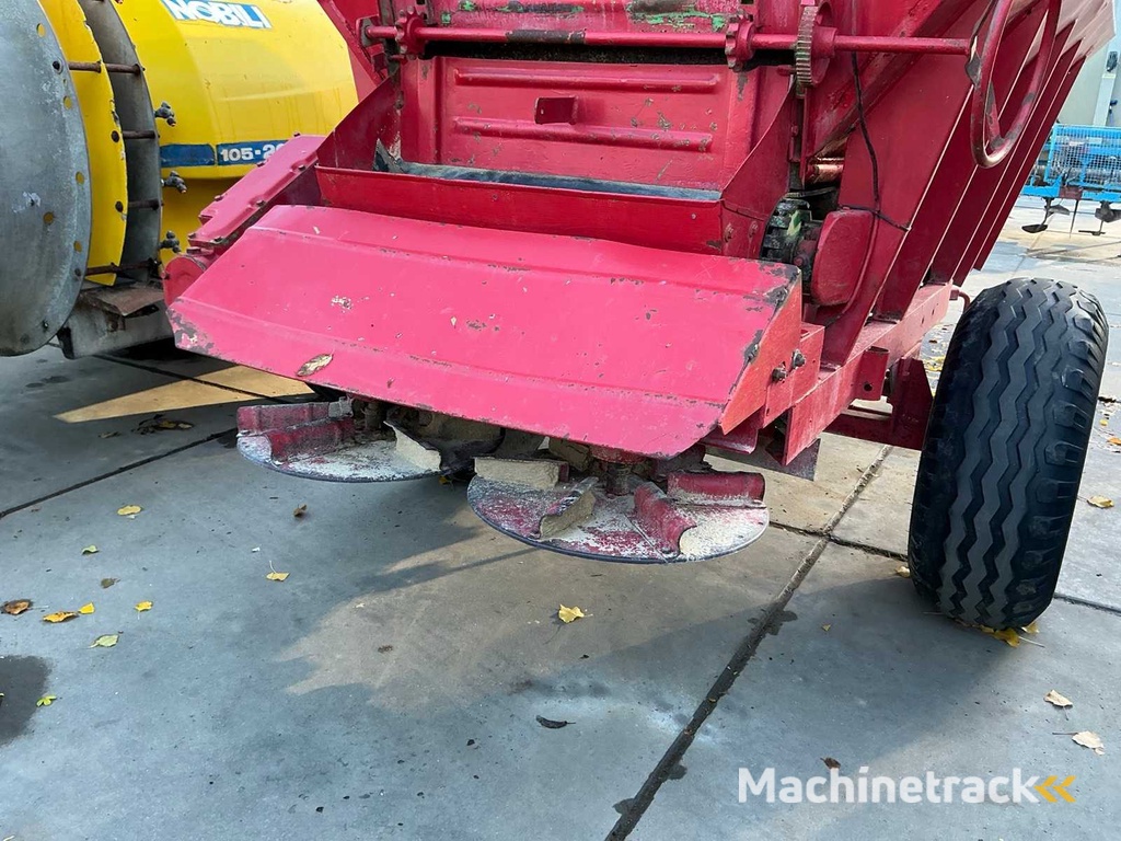 Gezogener Düngerstreuer