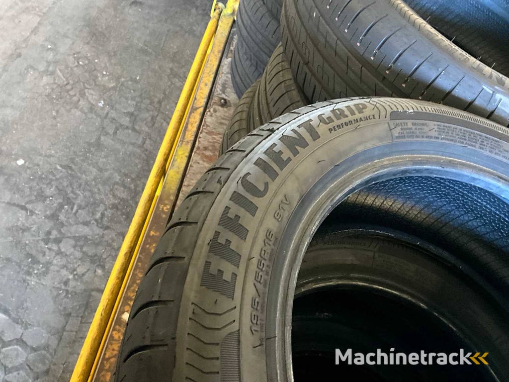 Goodyear Efficient Grip 195/55R16 Car Tyre Year 2025 (24x)