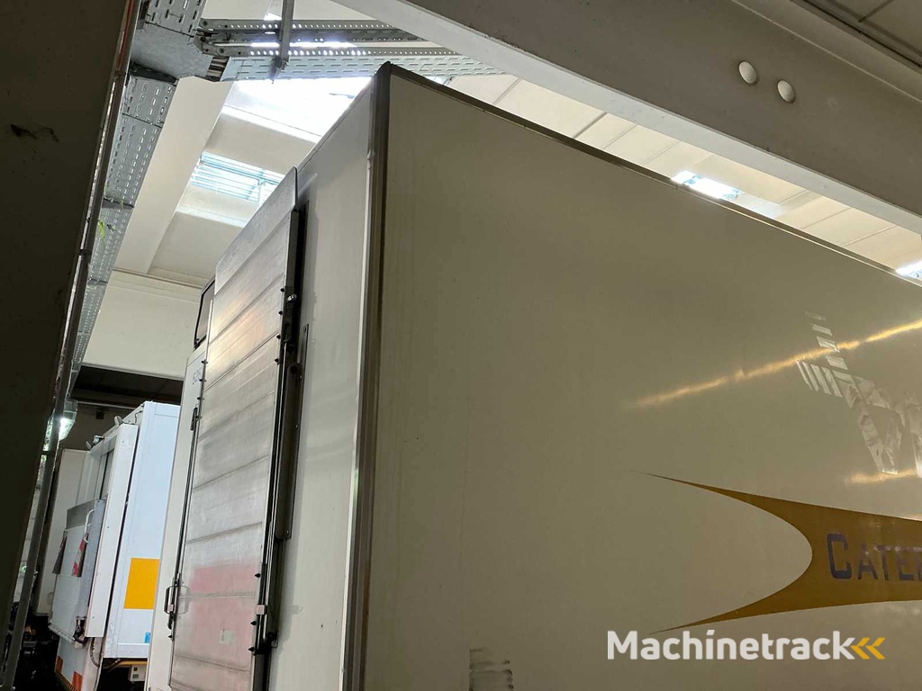 2002 Mercedes-Benz WBC22 Catering Lastwagen