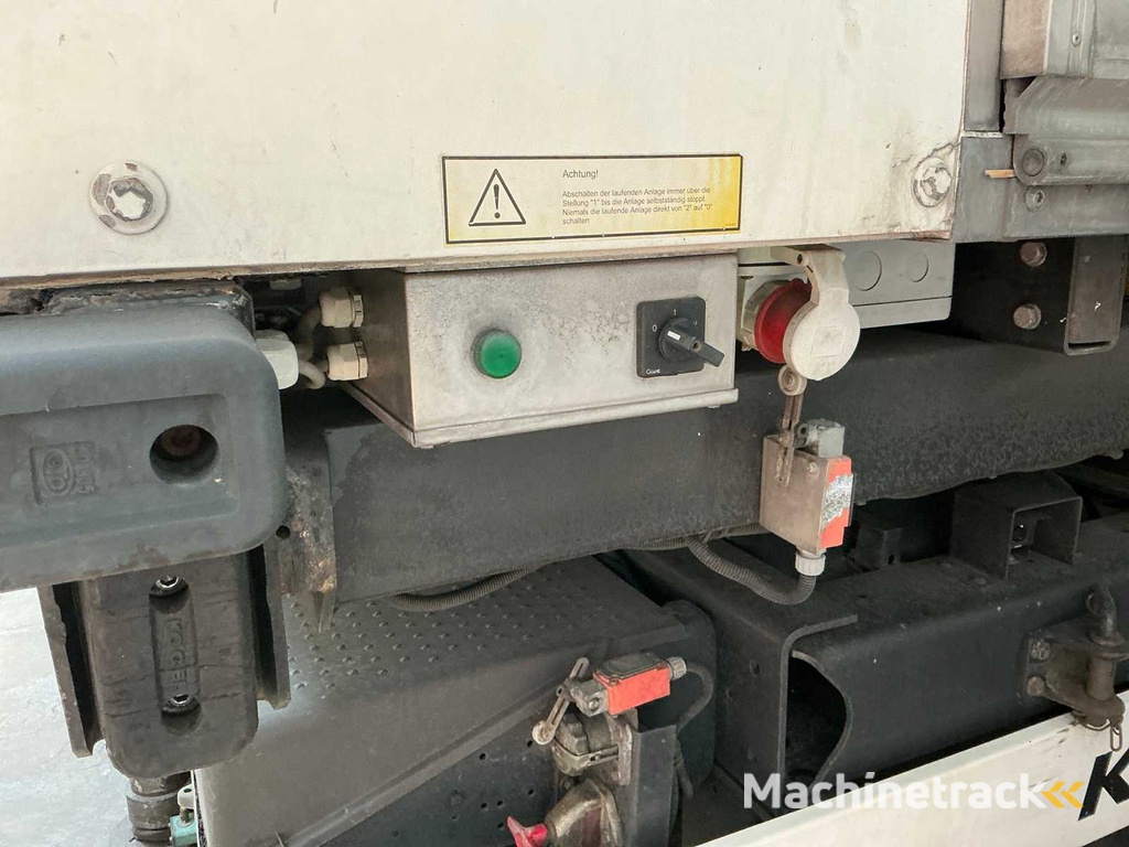 2002 Mercedes-Benz WBC22 Catering Lastwagen