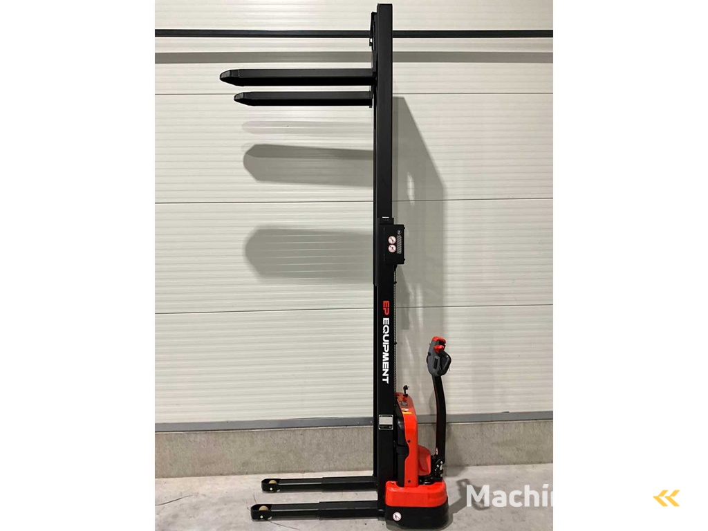 2025 EP EST 124 3.3 meter Stacker